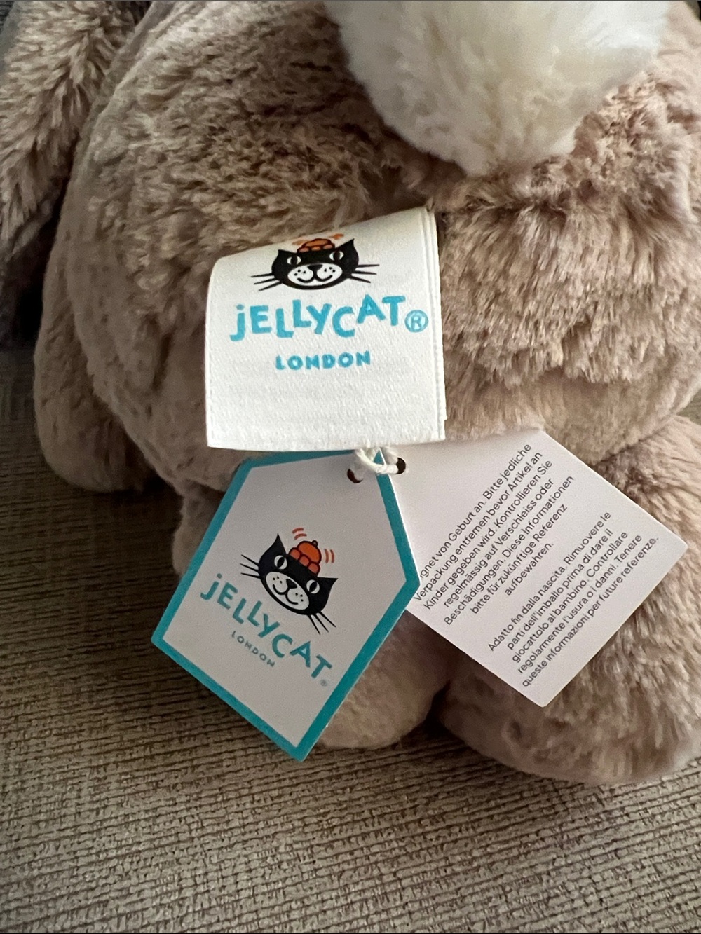 Jellycat Beige Bashful Bunny 12” Plush Bunny Soft Cuddly Toy NWT - Picture 2 of 3